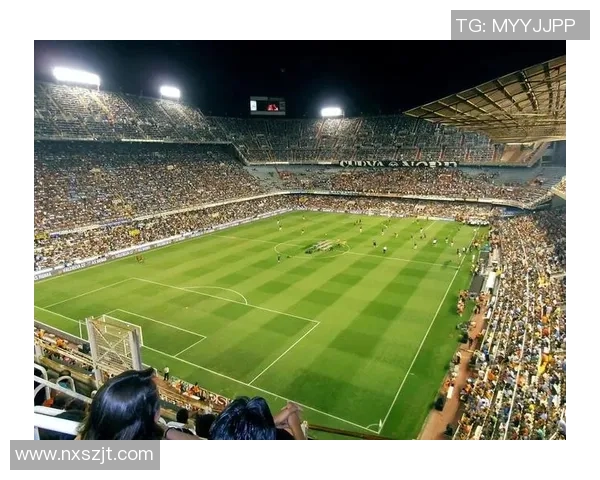 绿茵荣耀瞬间见证足球巨星闪耀登场燃动全场激情